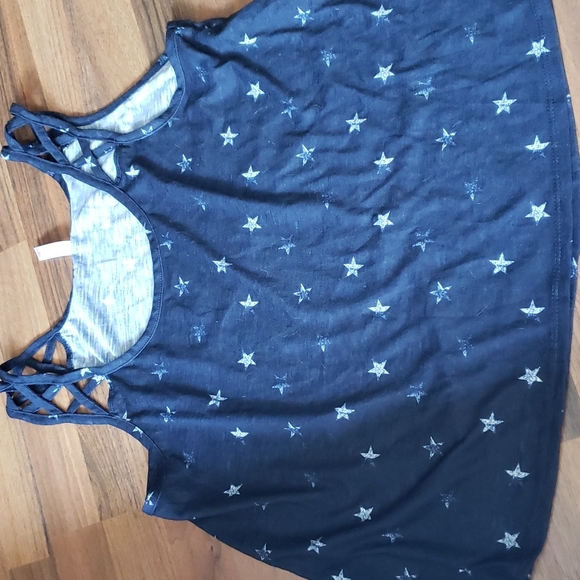 Womwn's Navy Tank-Top Perfect for July 4th! - Picture 4 of 4